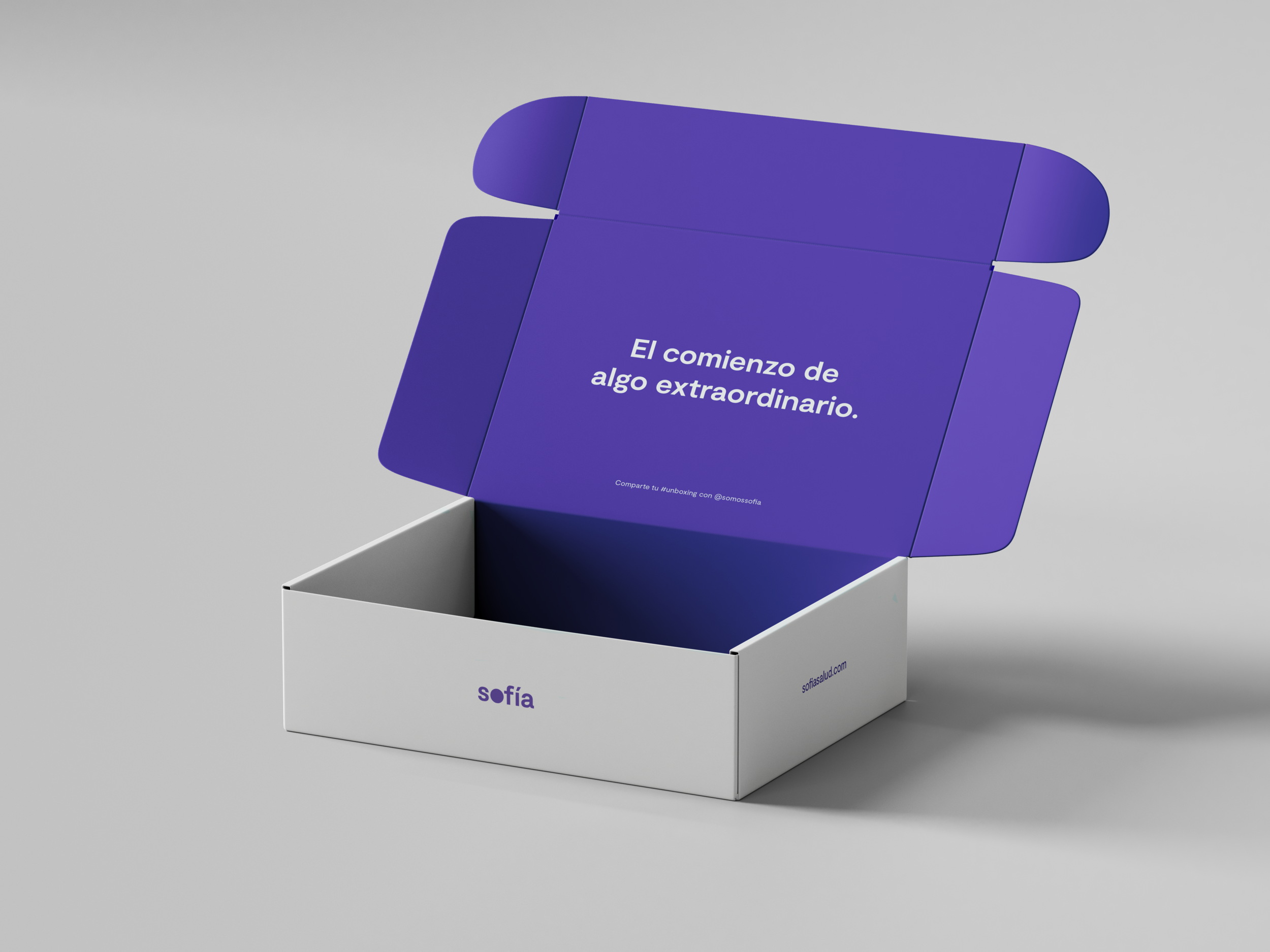 Up to this day, Sofías' first big “aha! moment” in a new user’s journey is this welcome box. containing everything they need to know about their coverage, plus some gifts for their new healthier life.